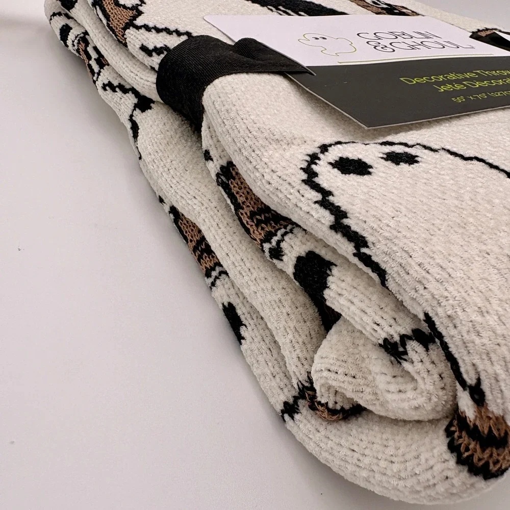 Goblin & Ghoul Reading Ghost Black Cat Knit Throw Blanket 50x70 Halloween Cream